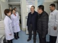 兰州市卫生和计划生育委员会 副主任谢伟莅临我院慰问一线医护人员
